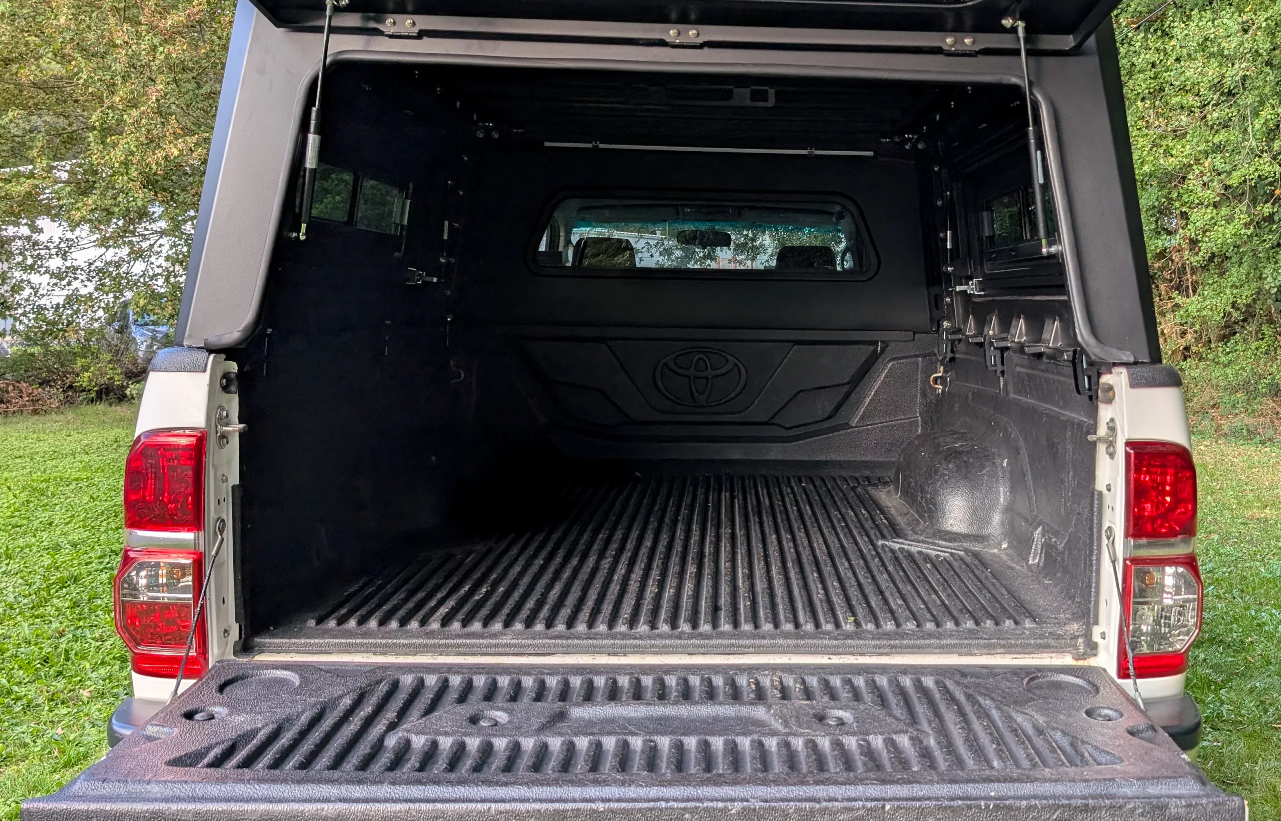 HARD TOP ALUMINIUM "EXPLORER" – Image 9